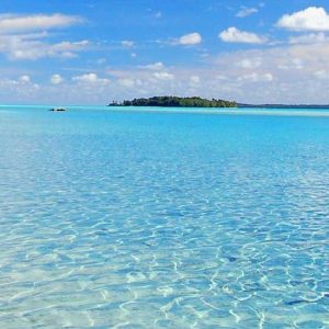 Hilutungan Island + Parasailing + Jetski