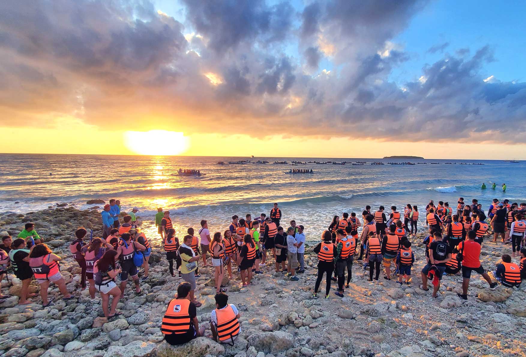 Whale Shark Watching + Cebu City Tour