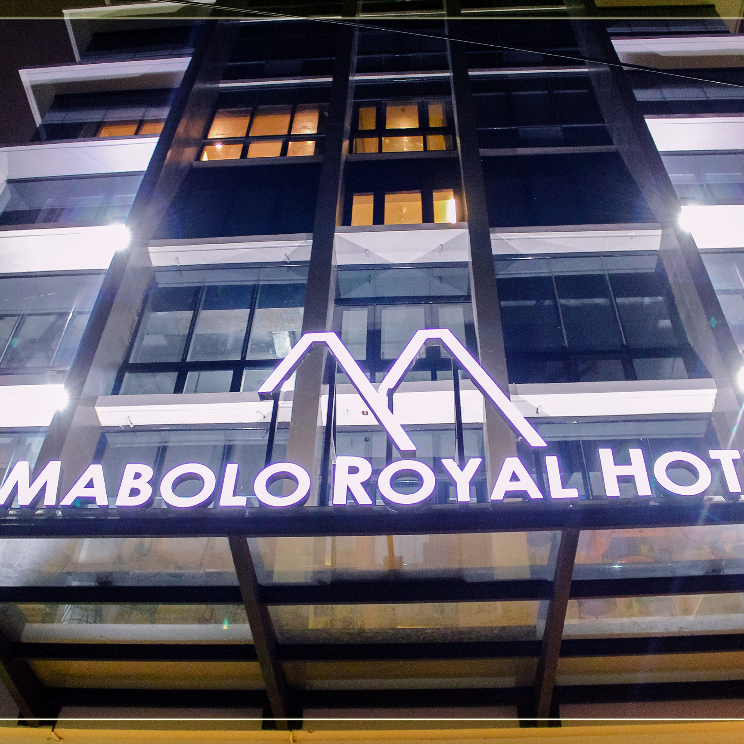 Mabolo Royal Hotel Package Tours – 2 Days